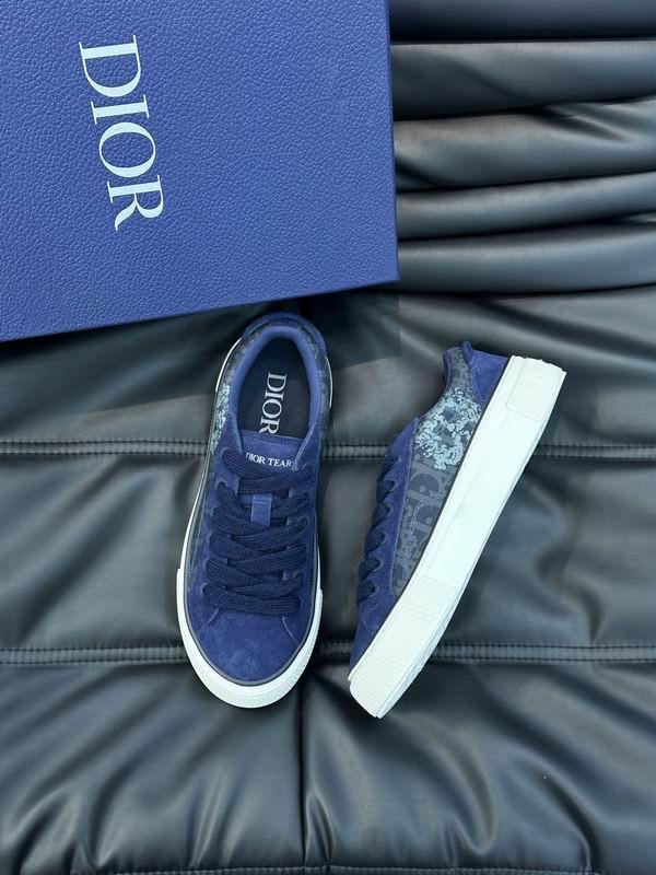 DIOR Men's Shoes 501